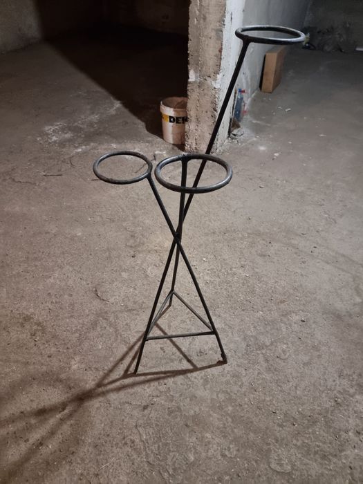 Цветарници от дебело желязо