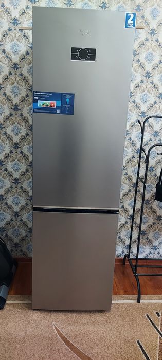 Холодильник  состояние новое