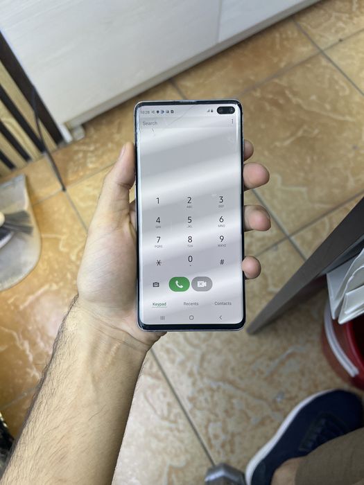samsung galaxy s10+ 8/128