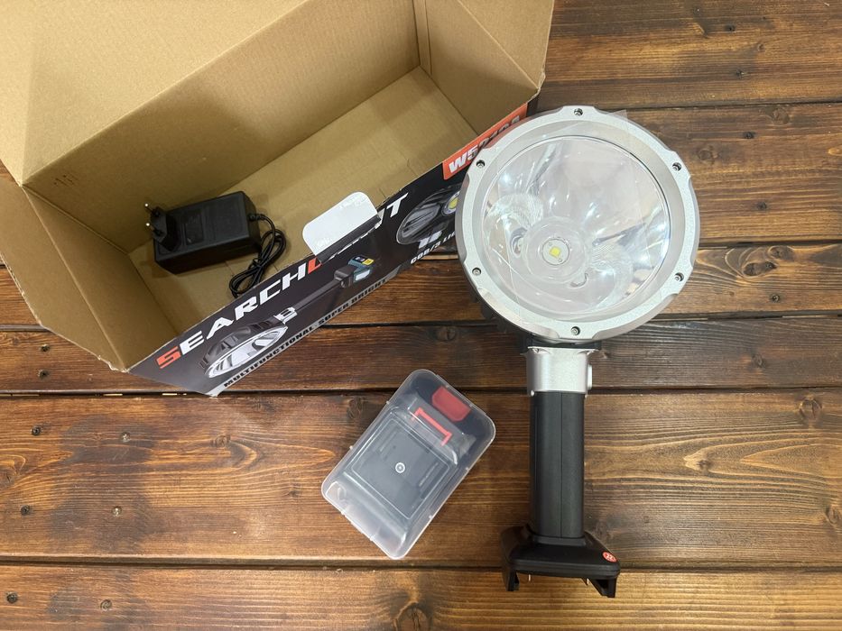 Фара-искатель,фароискатель,фараискатель