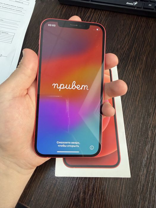 Продаю айфон 12 red 64gb