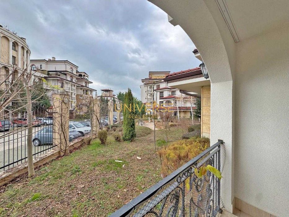 1+1 апартамент в премиум комплекс в Несебър.#5412