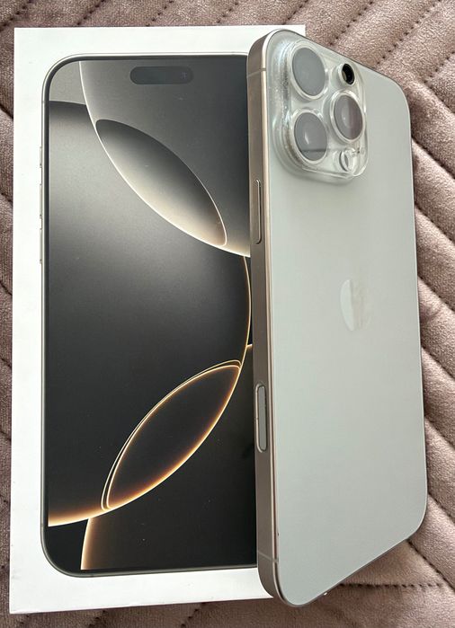 Apple IPhone 16 Pro Max в гаранция 94%батeрия