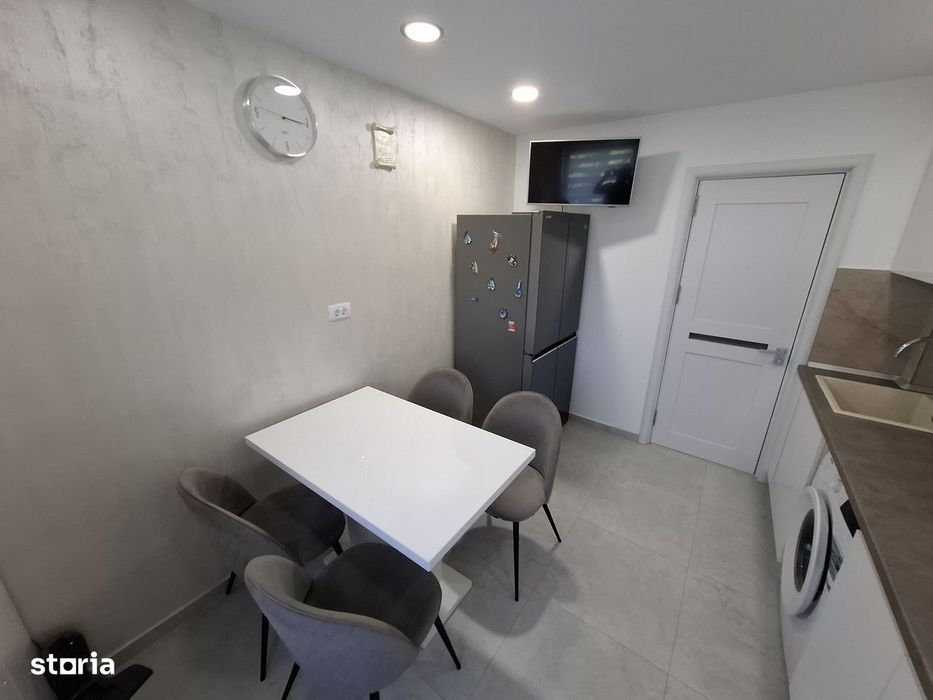 Apartament cu 3 camere 2 bai balcon cu vedere panoramică Bd Ferdinand
