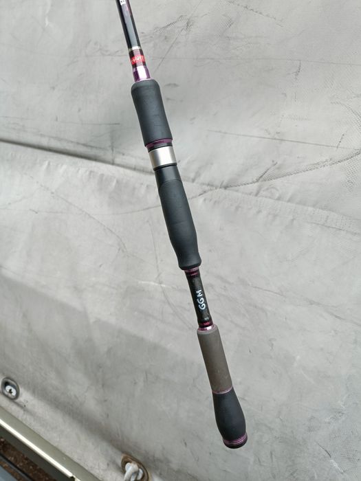 Продавам екстра фаст спининг въдица