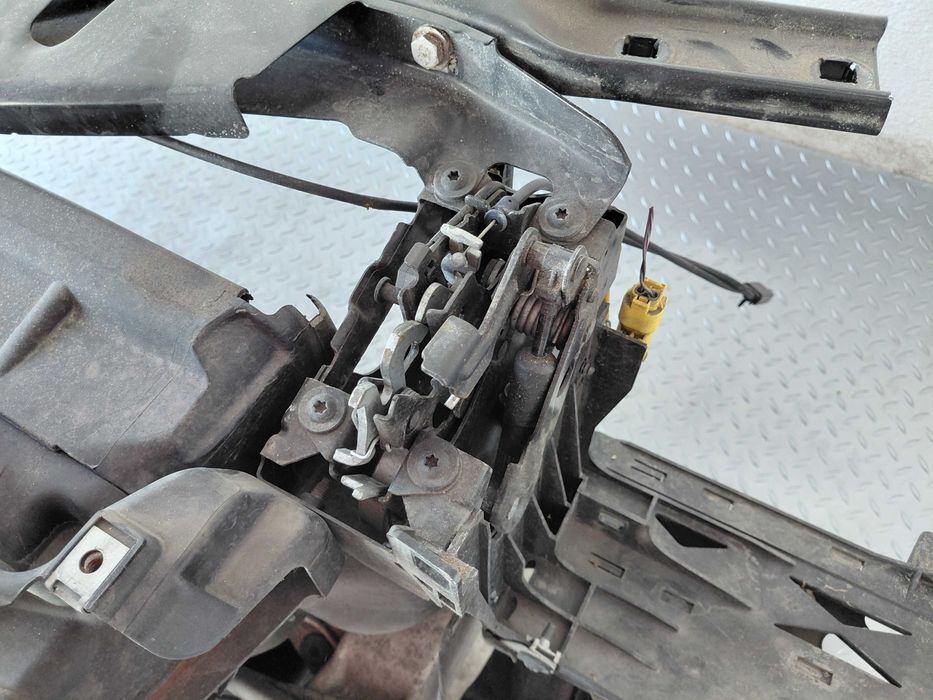 Маска Очиларка BMW F10 F11 520D 530D 535D Diesel Комплект