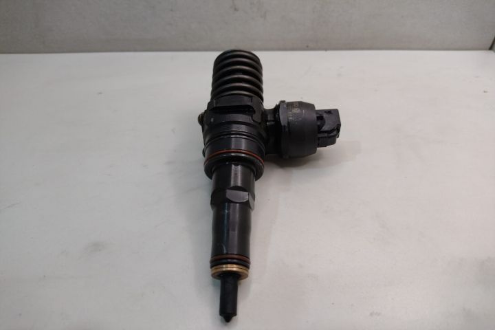 Injector BC (litere mari) 038130073AJ Skoda Octavia prima generatie (