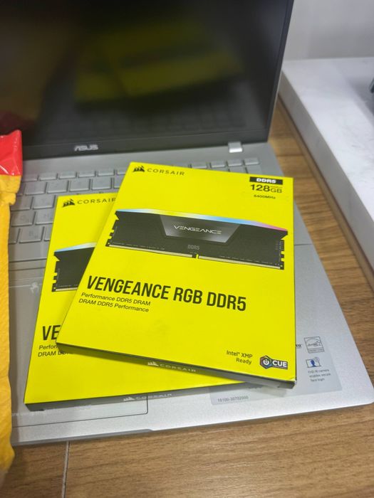 CORSAIR - VENGEANCE 64gb 128gb 6400mhz