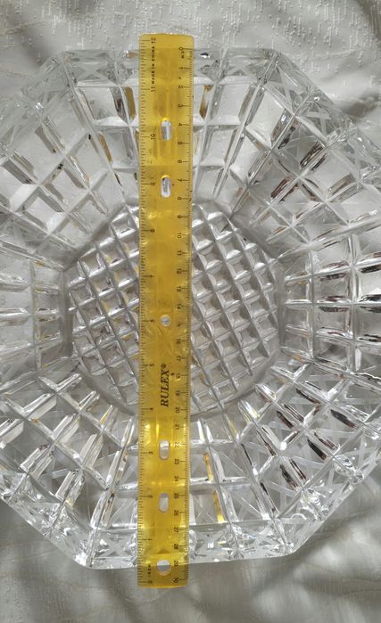 Хрустальные вазы для фруктов