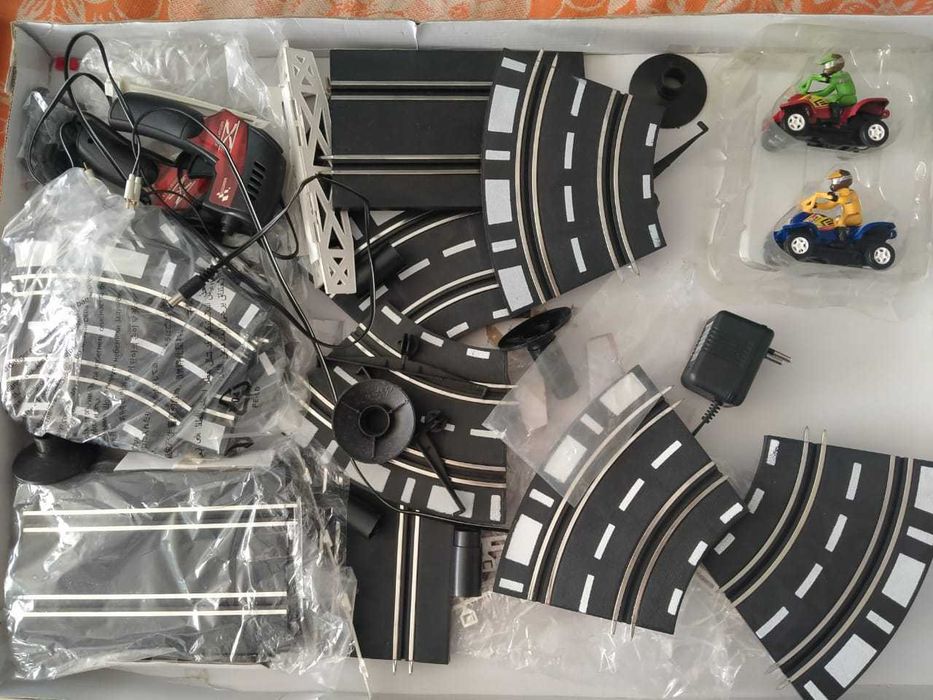 Детский игровой гоночный трек