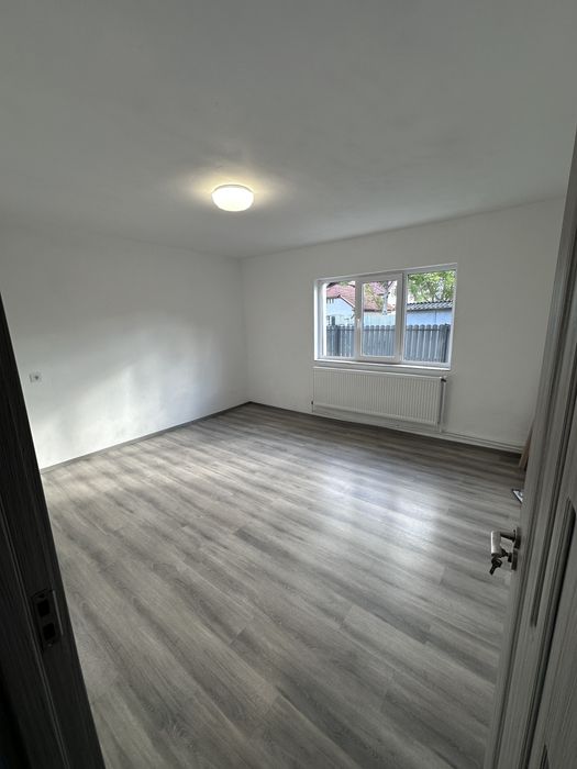 Vand casa in Tarnaveni zona centrala Str Morii