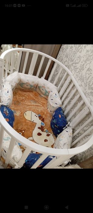 Продам детскую  кроватку