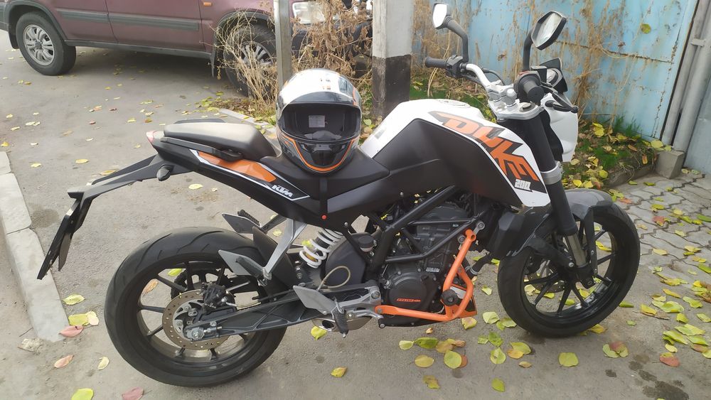 Продам КТМ Duke 200