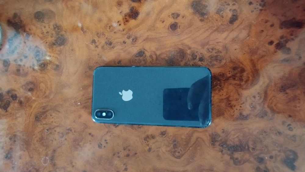 Iphone x           .