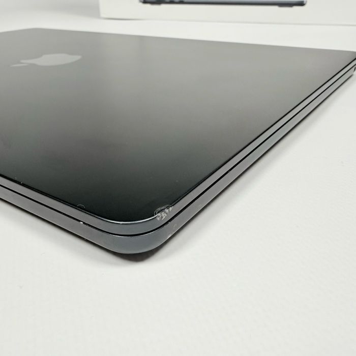 MacBook Air 15.3 M2 Midnight