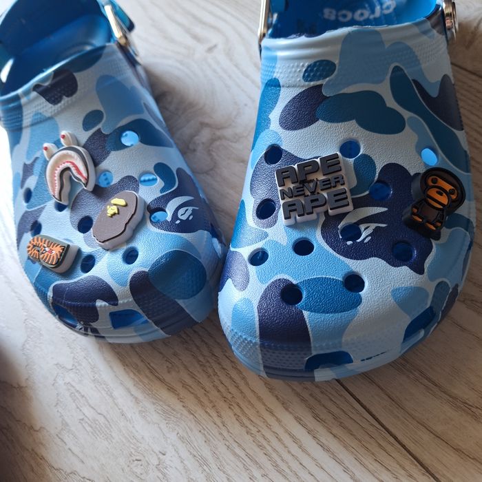 Papuci Crocs x Bape