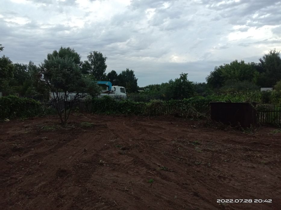 Выкорчевываем(выкапываем) корни, деревья, кусты