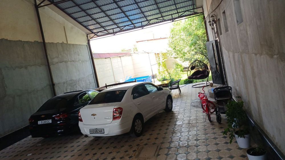 Uchastka sotiladi Bektemir Toshkent hovli