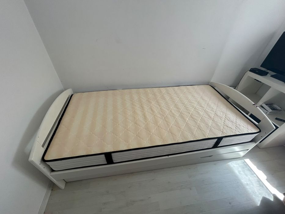 Vand pat lemn masiv 90X200 m cu saltea