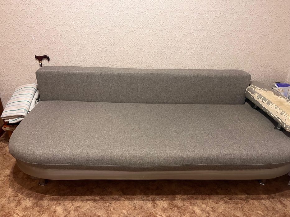 Диван в хорошем состоянии