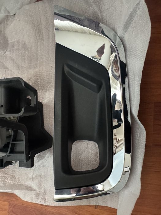 Туманник Тойота Ленд крузер 300