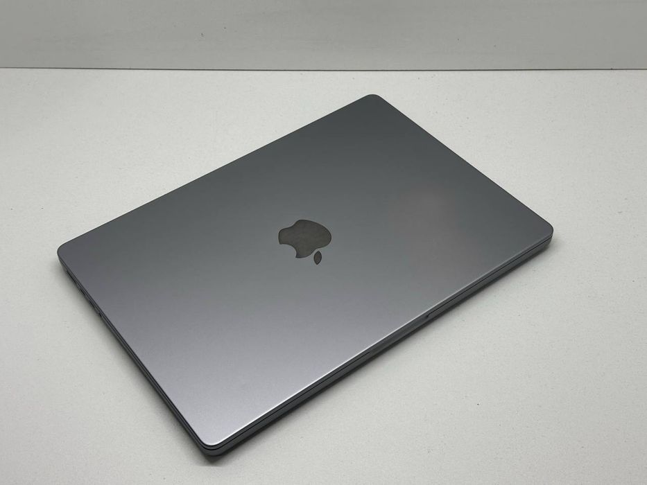Macbook M2 Pro 2023