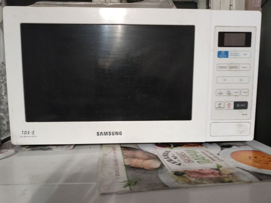 Продам микроволновку Самсунг