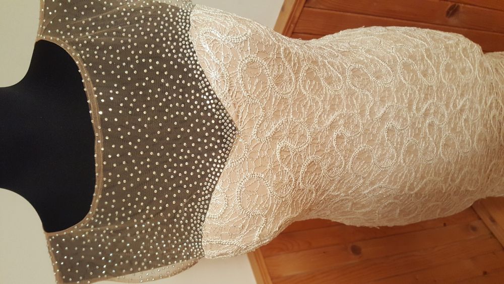 Официална рокля ..