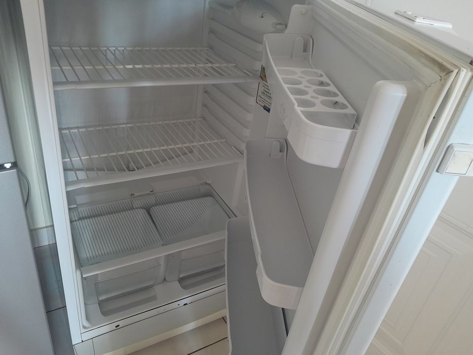 холодильник Indesit