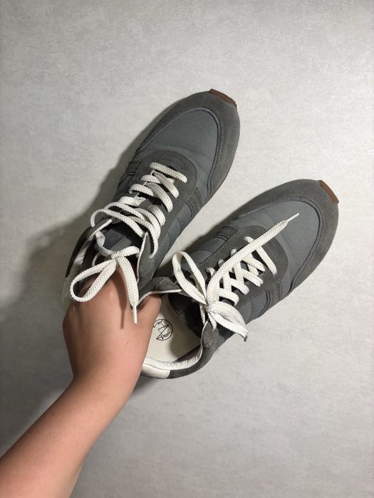 Продаю красовки massimo dutti