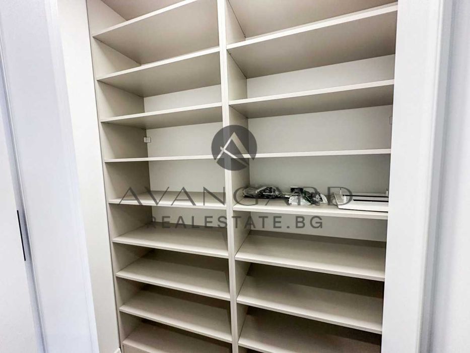 Продава се Тристаен апартамент в Пловдив, Тракия - 110 кв.м за 921 €/кв.м - Снимка #8