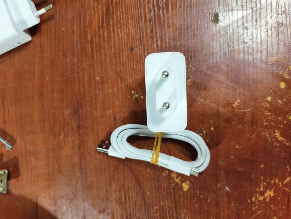 120 watlik zaryatchik orginal karobkadan chiqqan