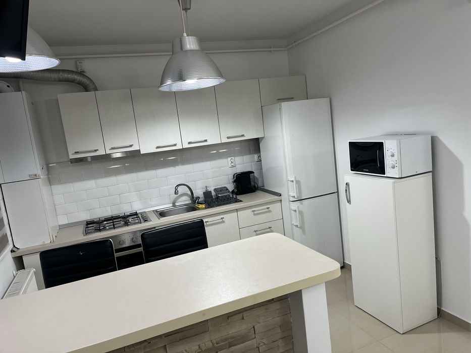 Închiriez garsonieră – Florești, zona centrală