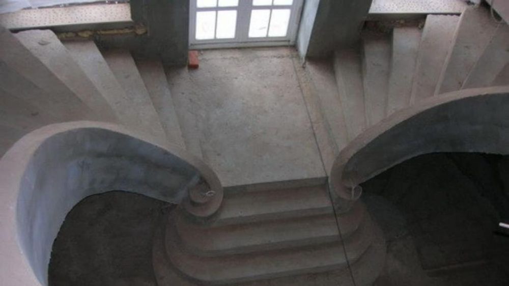 Лестница бетонная монолитная