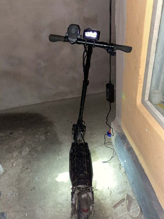 Vând trotineta electrica 45km/h