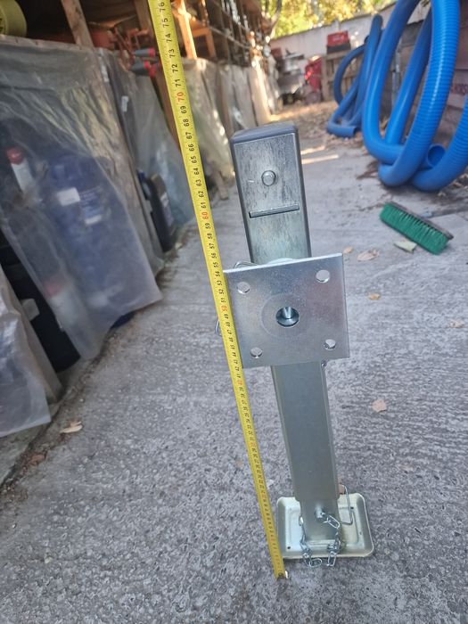 Picior de sprijin pentru toată gama de remorci de la 750 kg la 3500 kg