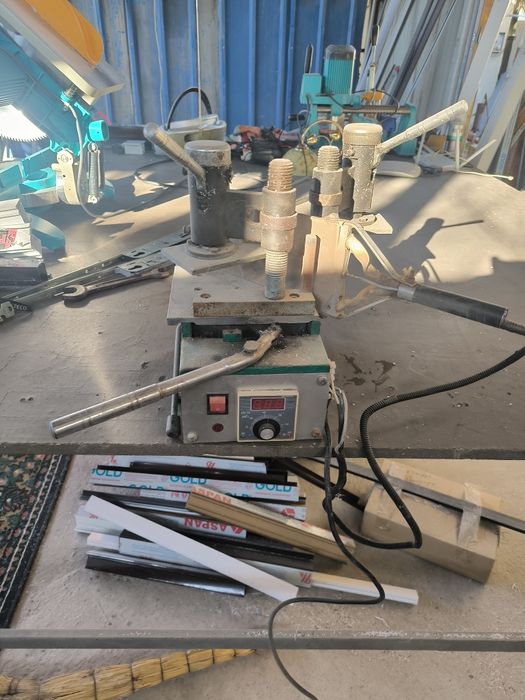 Пайка для ПВХ профилей.