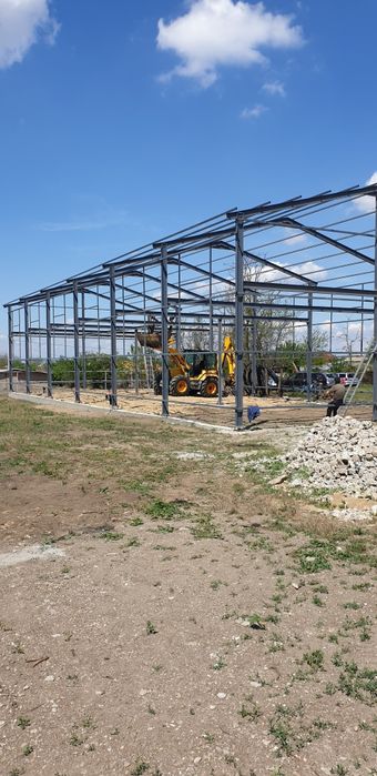Vand structuri metalice pentru hale . Saivan . Spalatori . Servis .etc