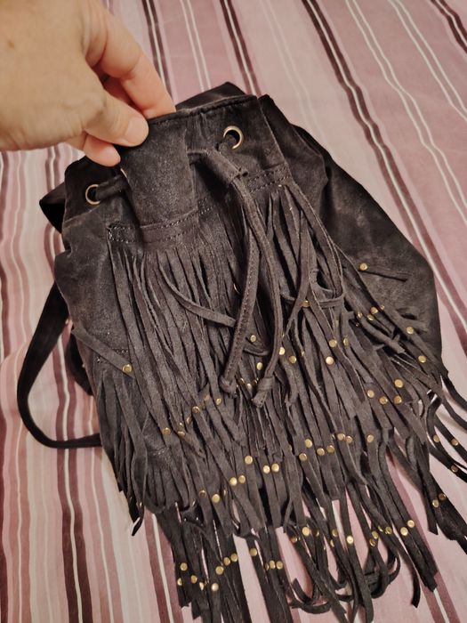 Rucsac negru ,(dama), cu franjuri