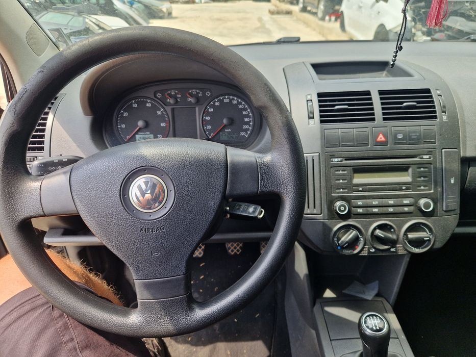 Фолксваген Поло 1.2 бензин (НА ЧАСТИ)