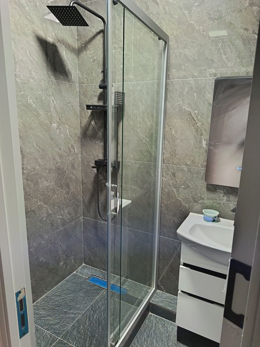 Кафельшик плиточник