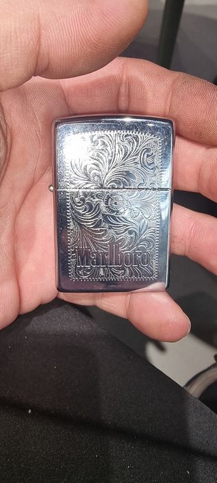 Зажигалка зиппо из 90х