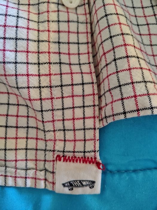 Продавам мъжка риза Vans ,размер Хл