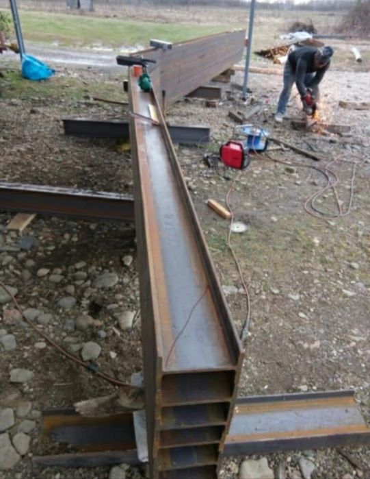 Vand hala metalică Avem pe stoc 
Asiguram transport și montaj Dorim se