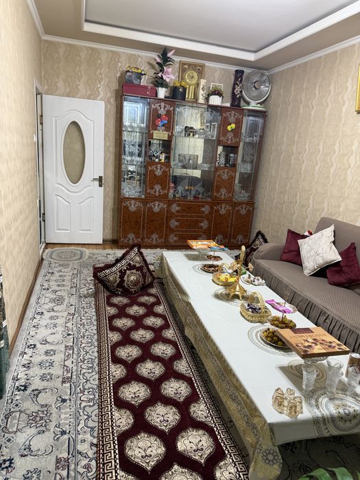 Уй сотилади 3 хонали