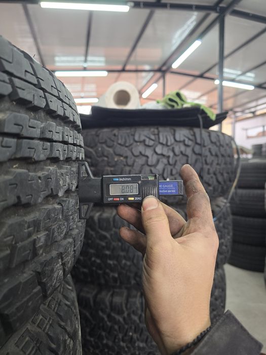 4 Броя Гуми 255/70/18 Bridgestone 8mm