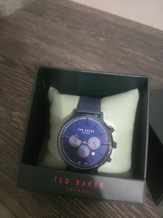 Часовник Ted Baker london
