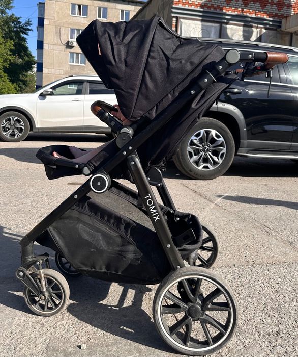 Продам коляску Tomix 2 в 1