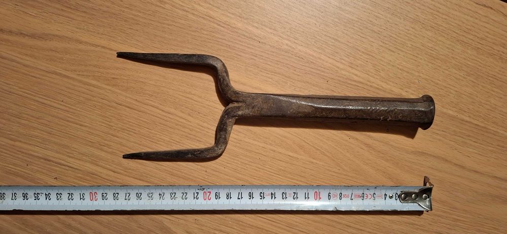 Стари вещи: ренде, мелничка, рукан и др.