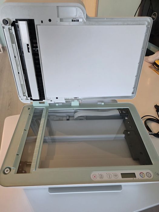 Мултифункционален цветен принтер HP DeskJet 4122e (Wi-Fi, скенер, копир, ADF)